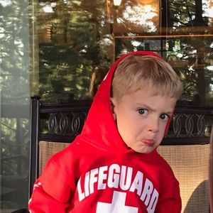 Meet your Posher, Derek